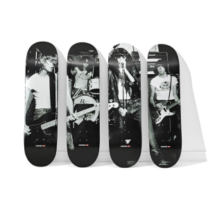 Globe x Ramones - Ramones Collector's Deck 8.25" Set