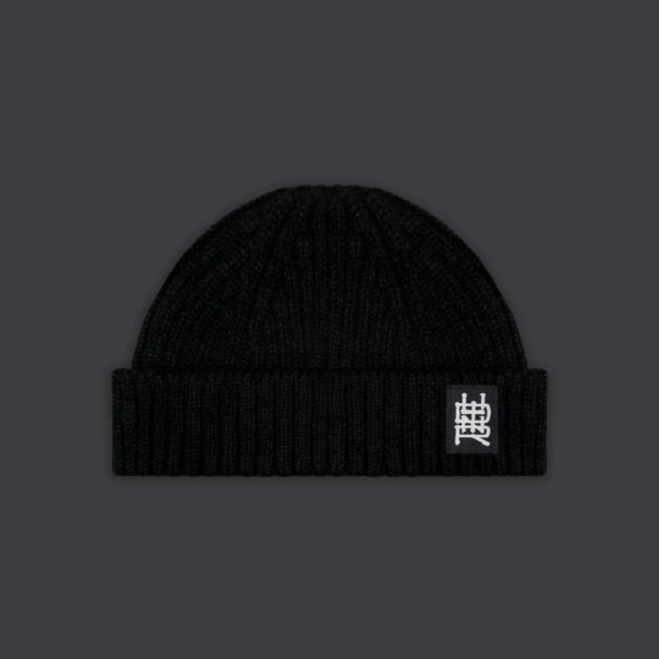 Dolly Noire mini beanie